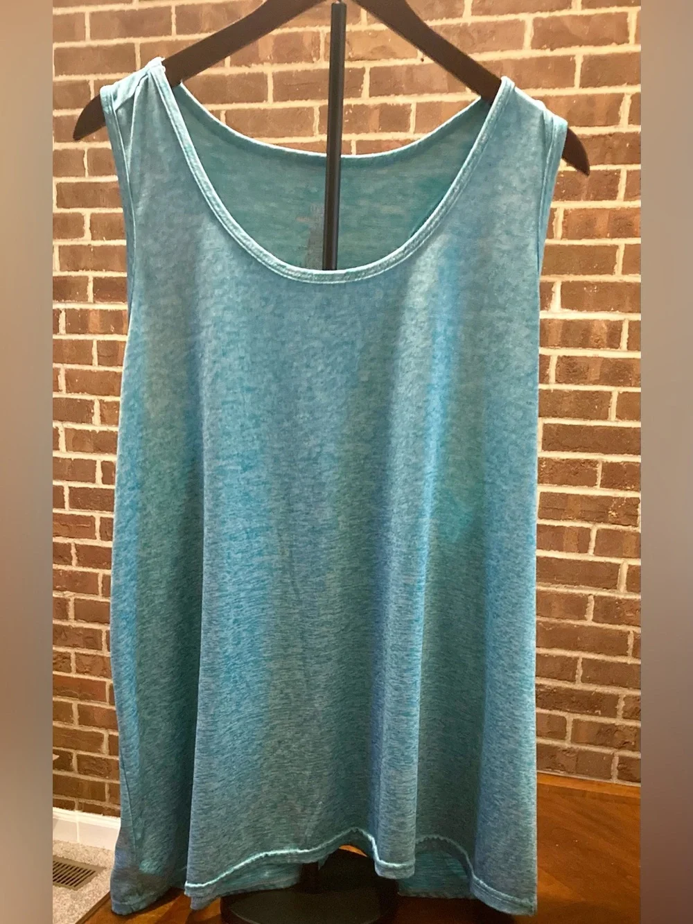 Like New/NWOT Real Essentials Gray Racerback Tanktop - Picture 1 of 4